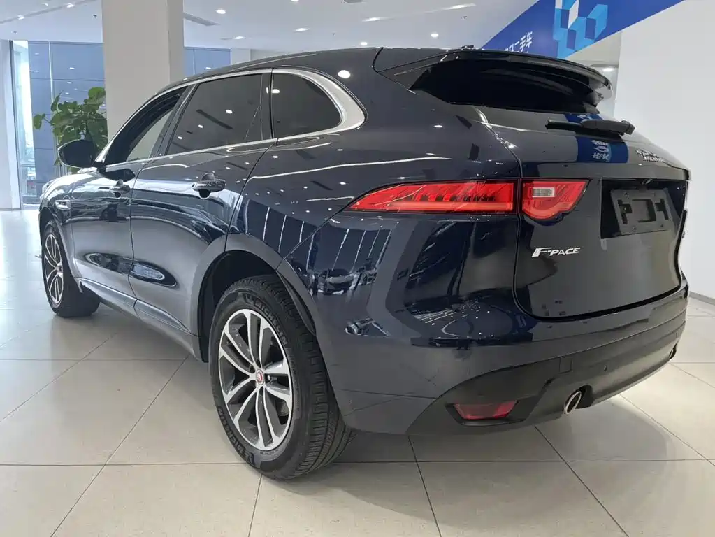 JAGUAR F PACE