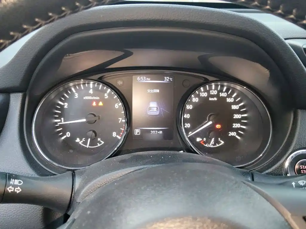 Nissan X-Trail — миниатюра 4