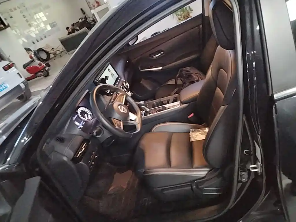 Nissan Sylphy — миниатюра 16