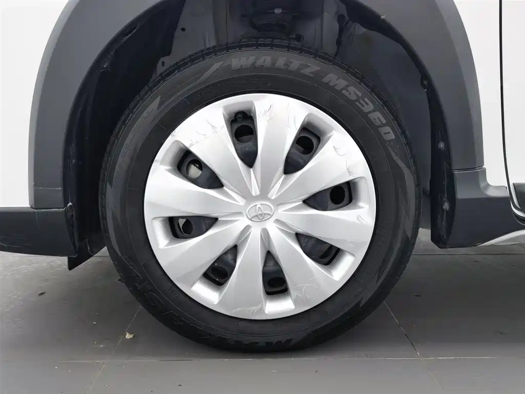 TOYOTA YARIS L ZHIXUAN