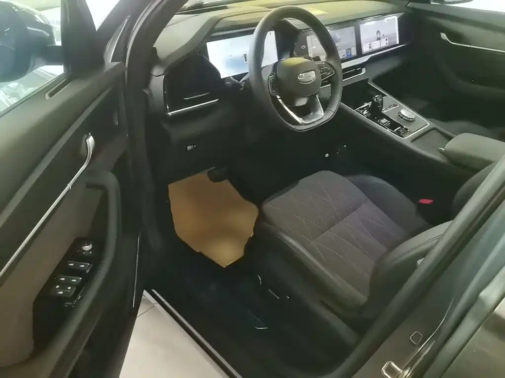 Geely Xingyue L — миниатюра 16
