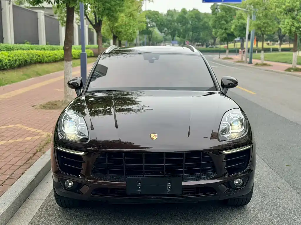 Porsche Macan — миниатюра 2