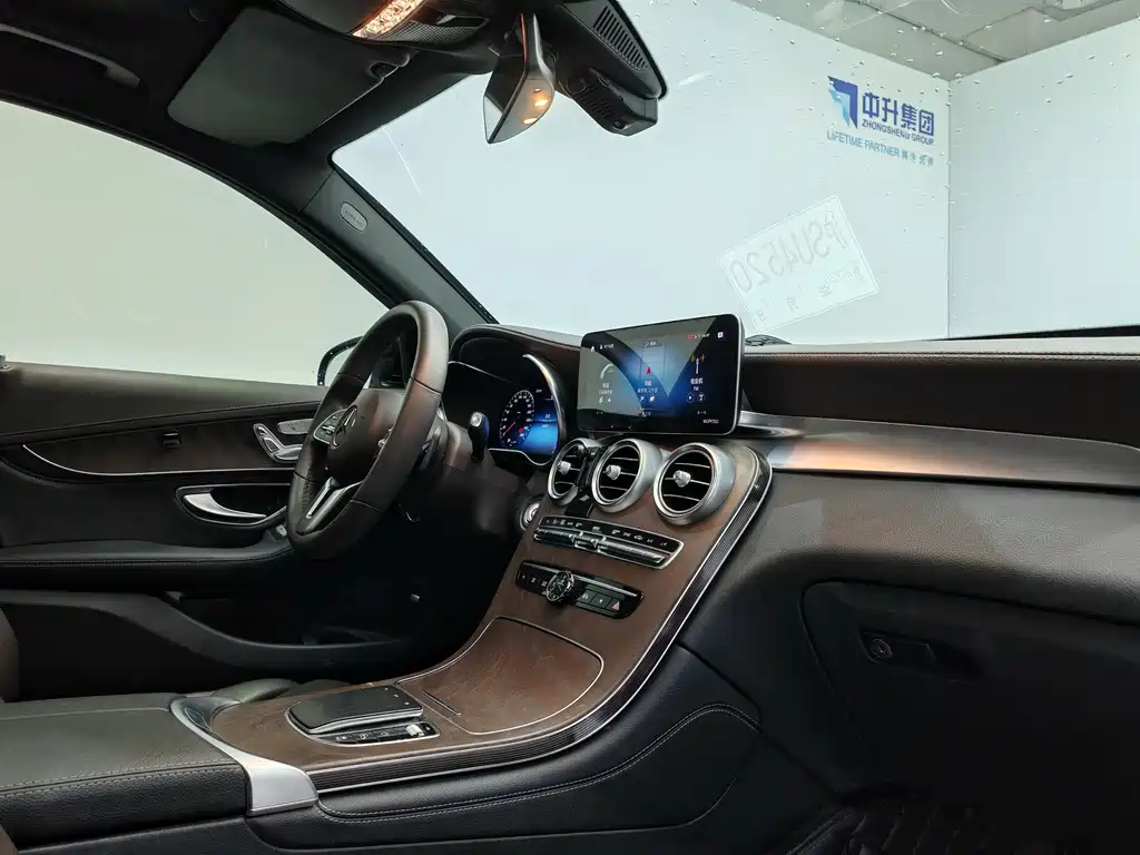 Mercedes-Benz GLC — миниатюра 15