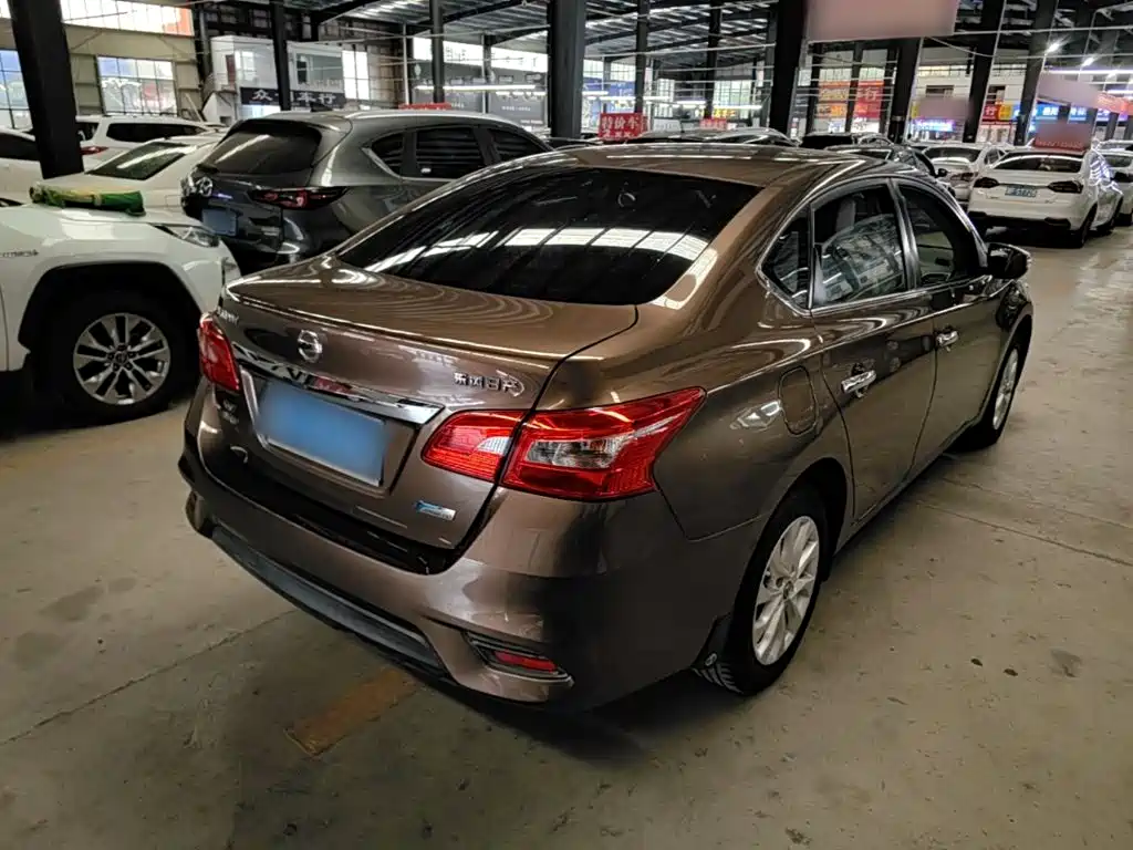 Nissan Sylphy — миниатюра 7