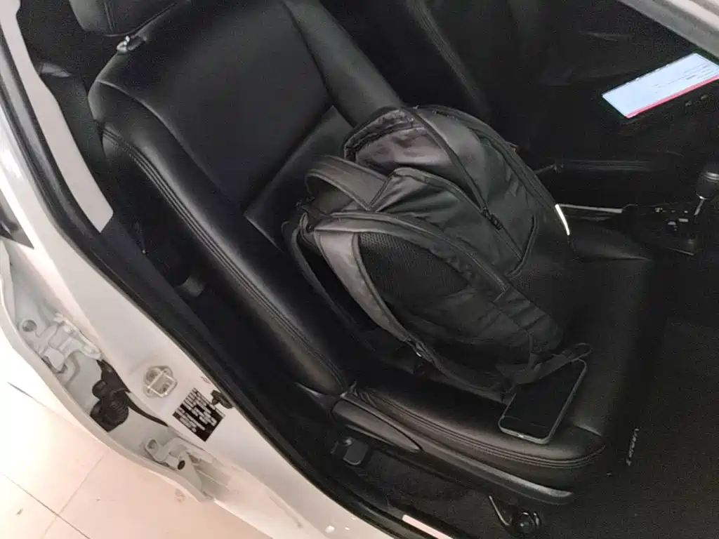 Toyota Yaris L — миниатюра 25