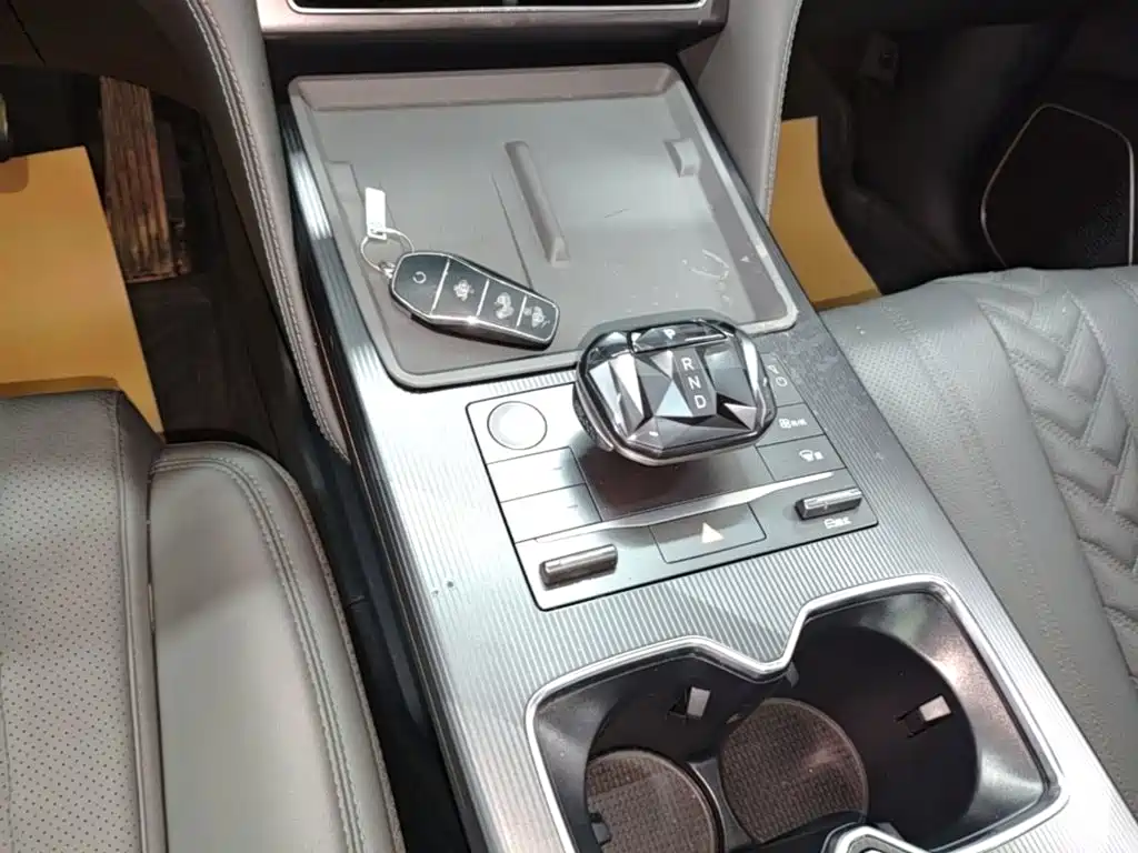 BYD L DM-i — миниатюра 14