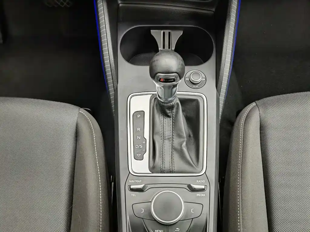 Audi Q2L — миниатюра 13