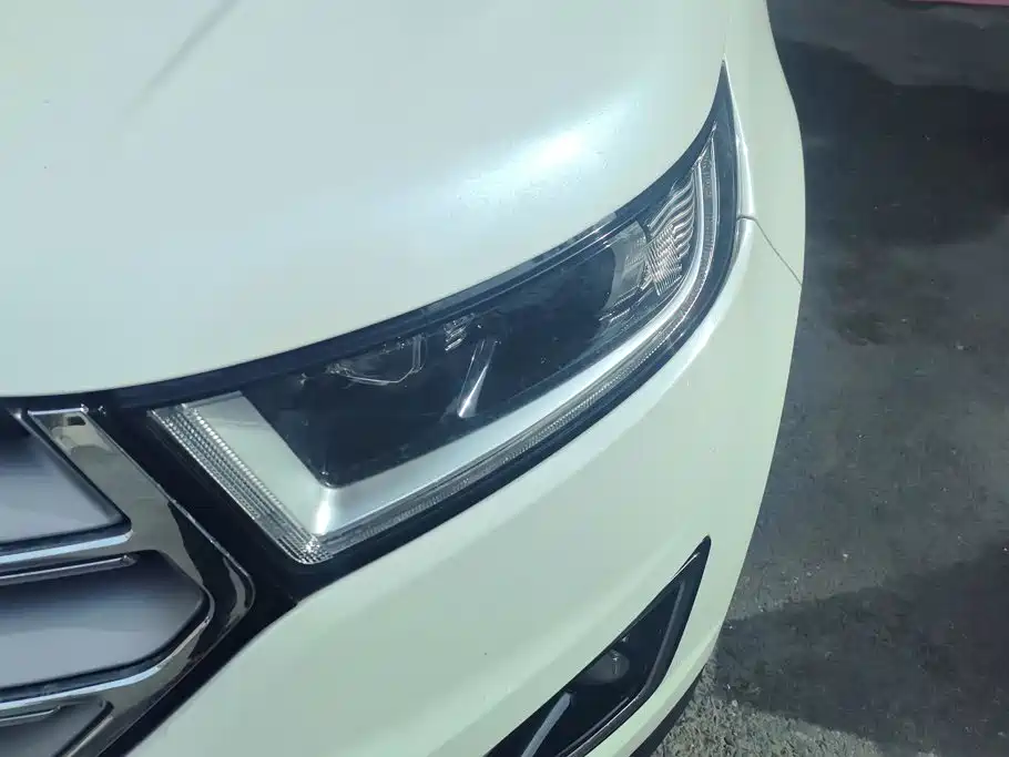 Ford Edge — миниатюра 5