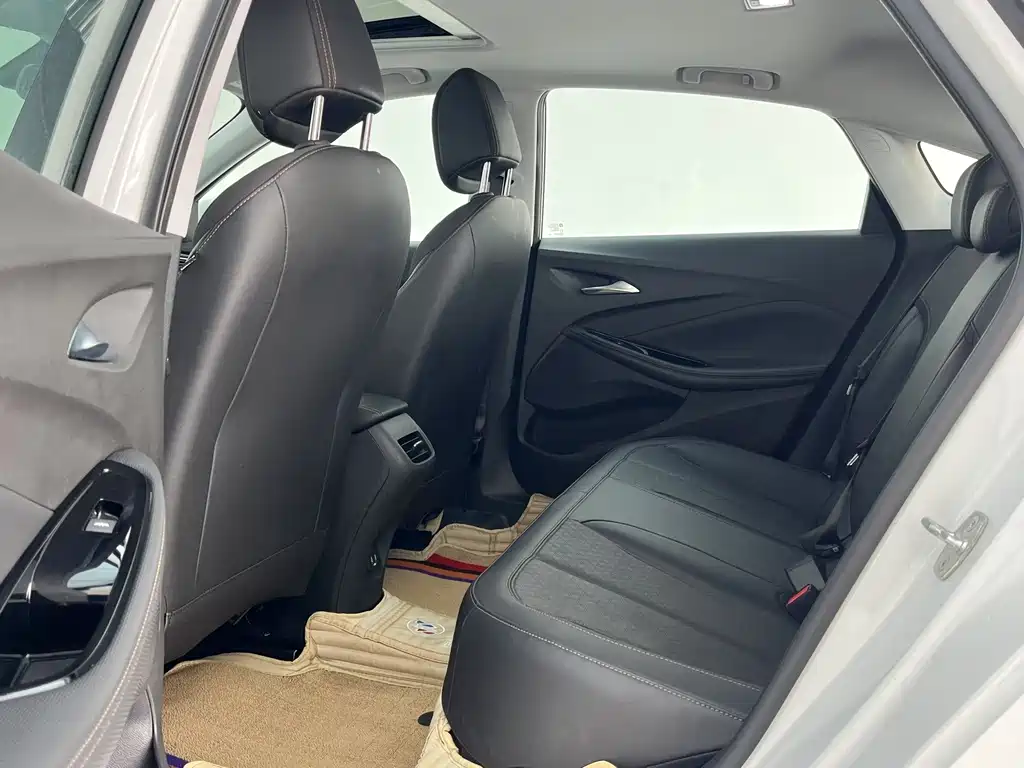 Buick Verano — миниатюра 5