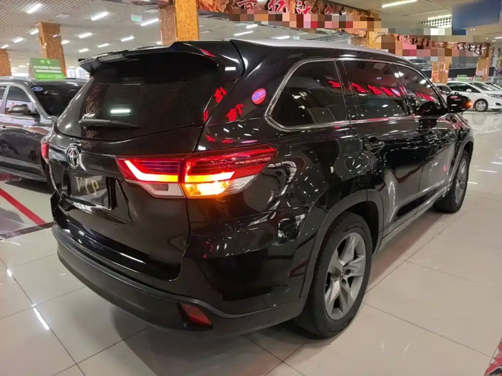 Toyota Highlander — миниатюра 7