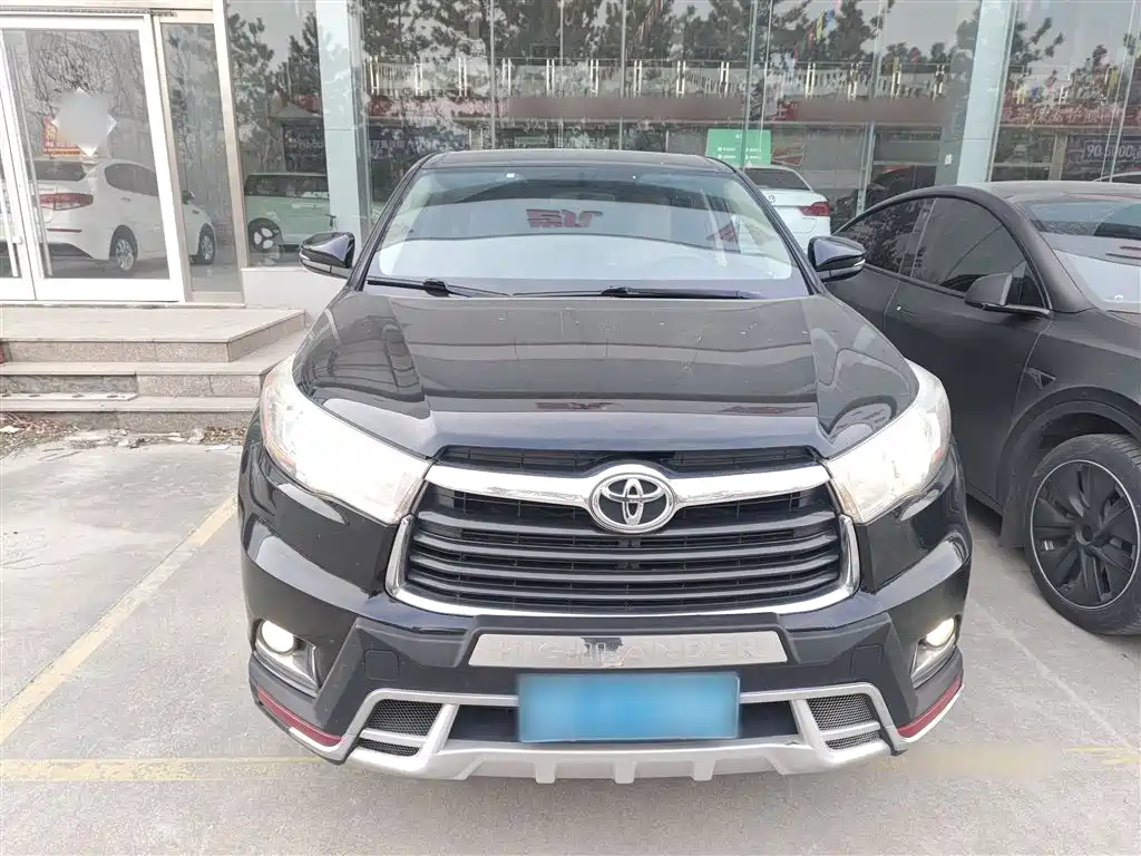 Toyota Highlander 2017 2.0T Elite 5 мест