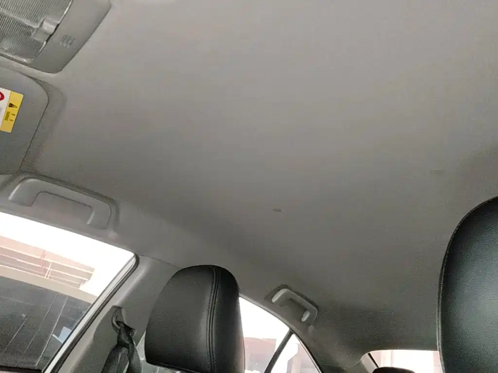 Toyota Yaris L — миниатюра 18