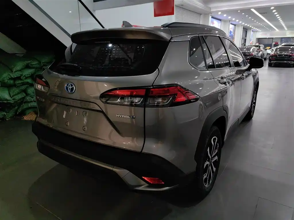 Toyota Frontlander 2023 2.0L Luxury