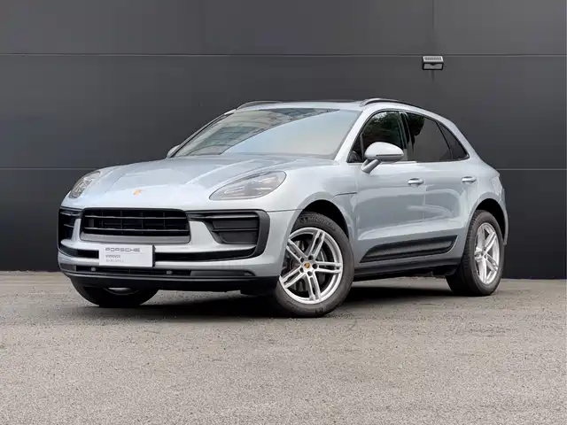 PORSCHE MACAN 2025