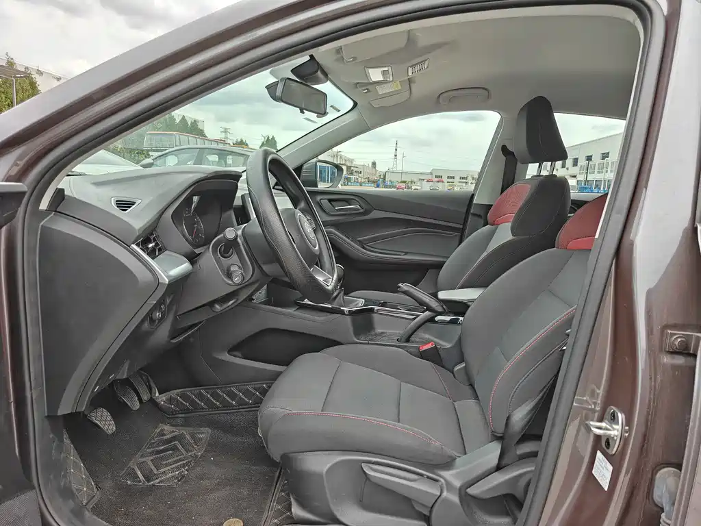 MG MG5 — миниатюра 10