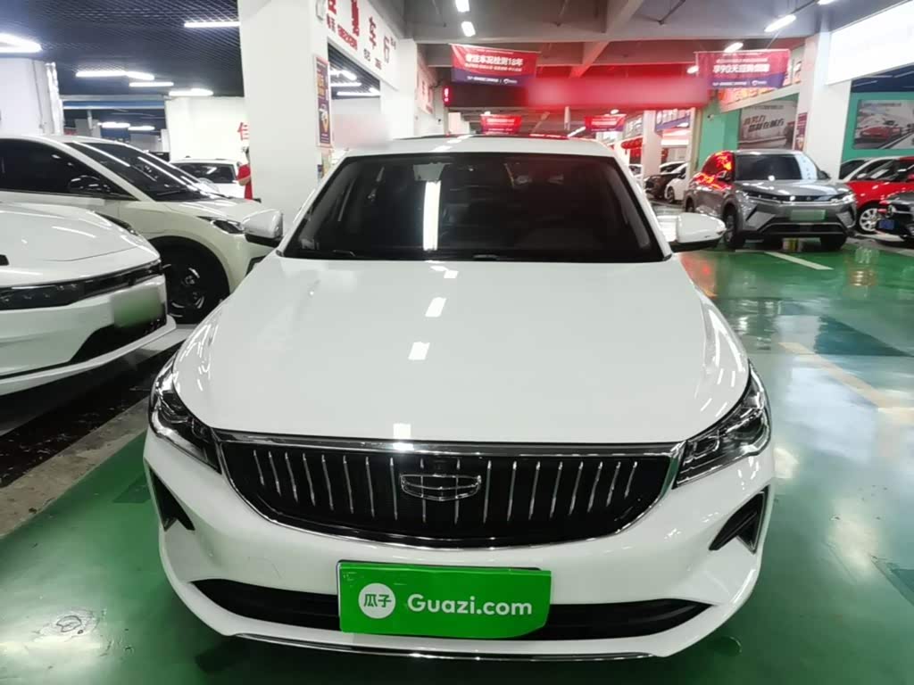 Geely Emgrand 1.5 л 2024 г. Белый, пробег 12400 км