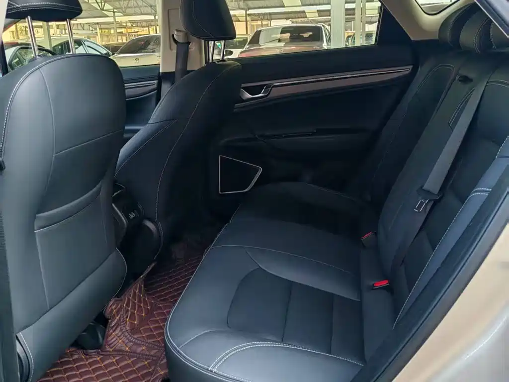 GEELY AUTOMOBILE EMGRAND GS