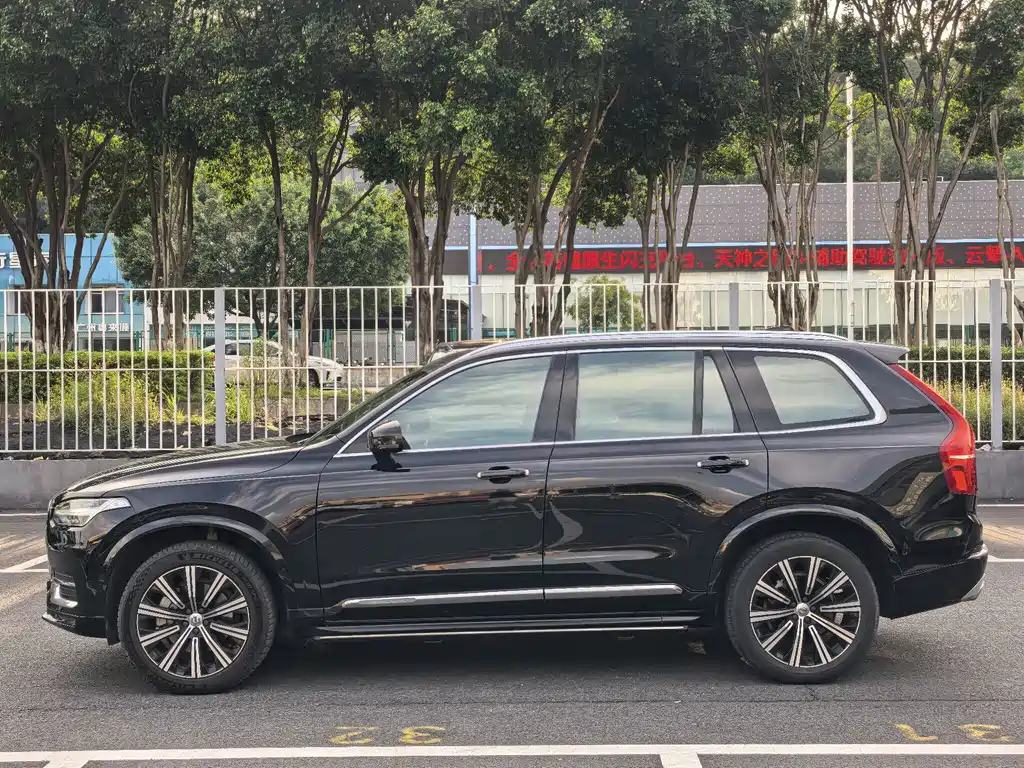 Volvo XC90 — миниатюра 18