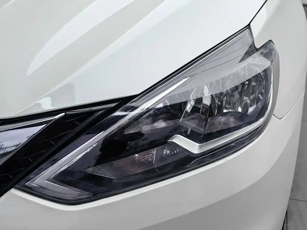 Nissan Sylphy — миниатюра 7