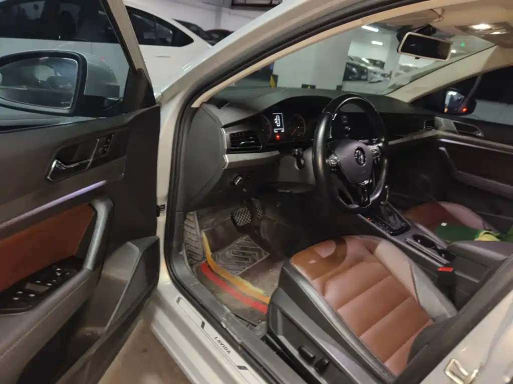 Volkswagen Lavida — миниатюра 12