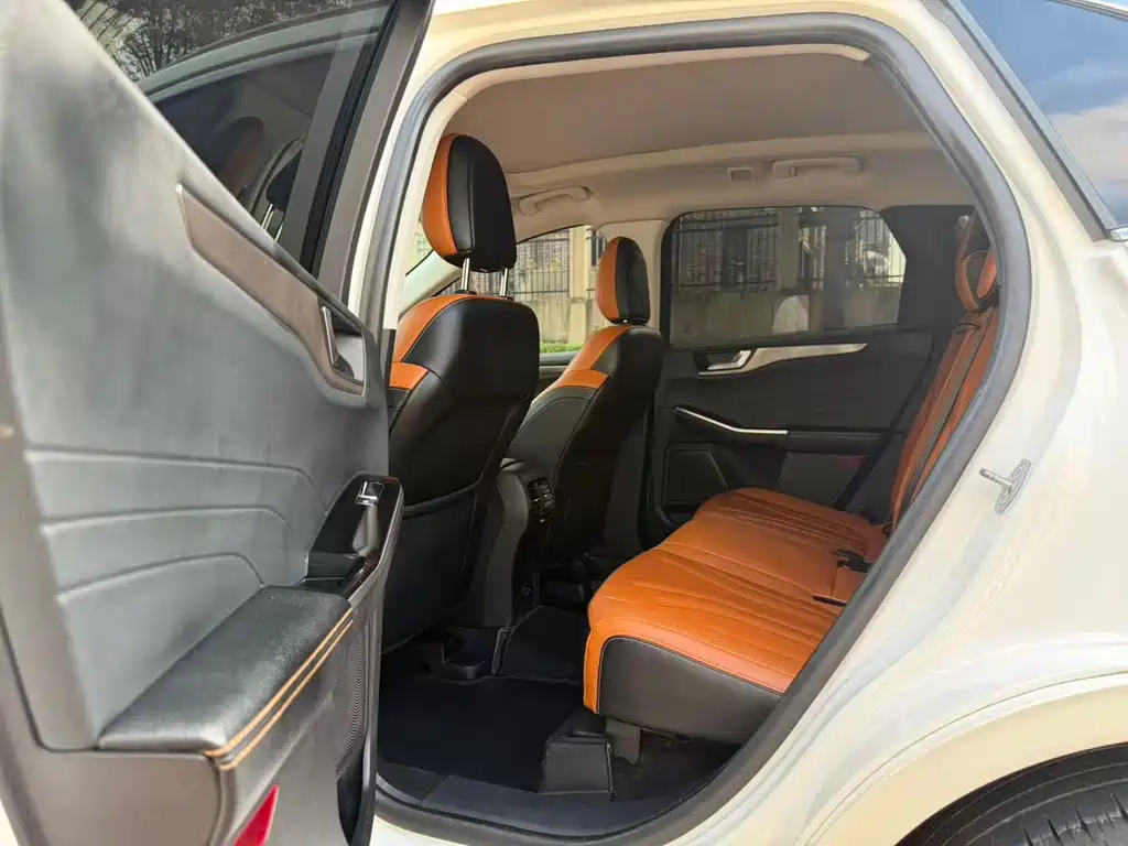 Ford Escape EcoBoost 245 4WD Premium Enjoy Model, фото 9