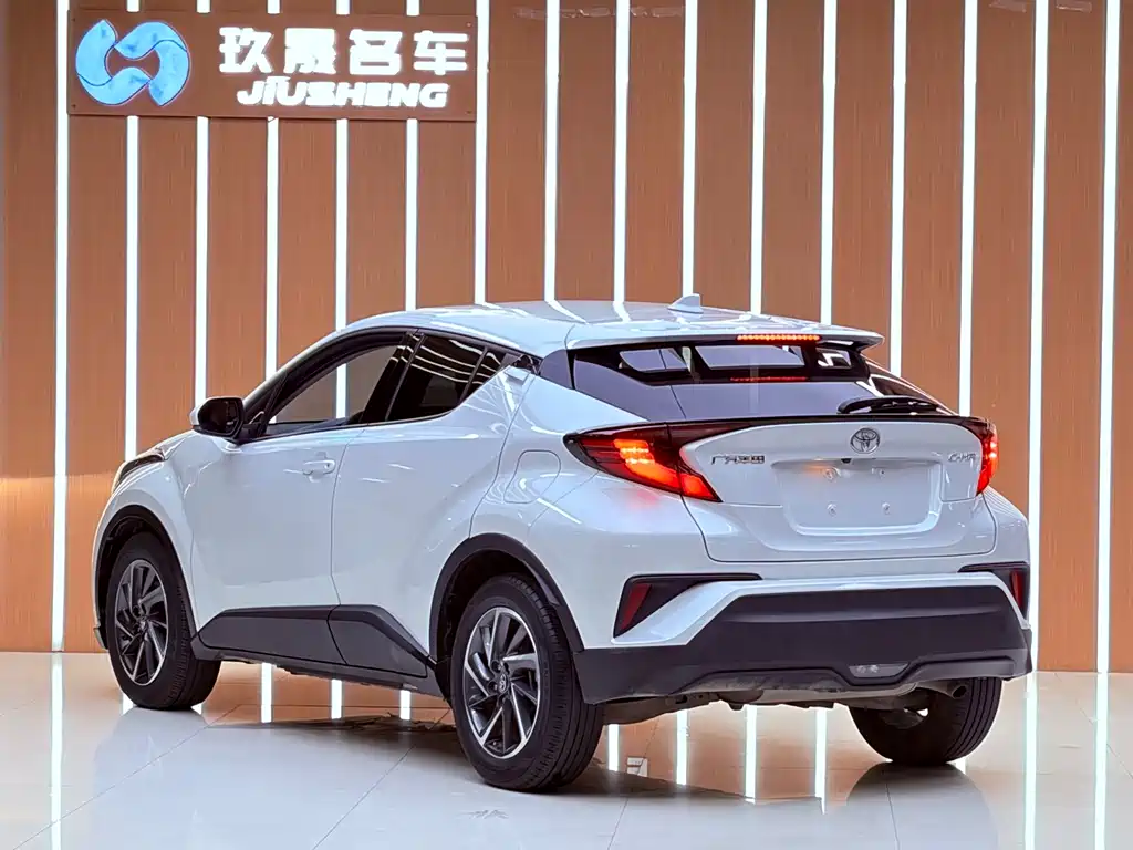 Toyota C-HR — миниатюра 17
