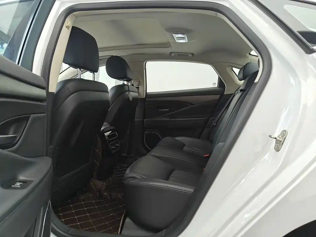 Geely Borui — миниатюра 11