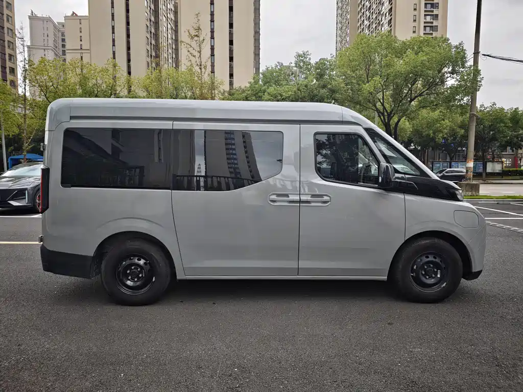 Yuan Cheng Yuan Cheng Super VAN — миниатюра 4