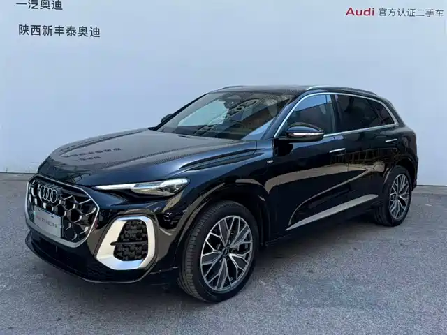 Audi Q 5 L 2026 2.0 T Luxury — фото 1
