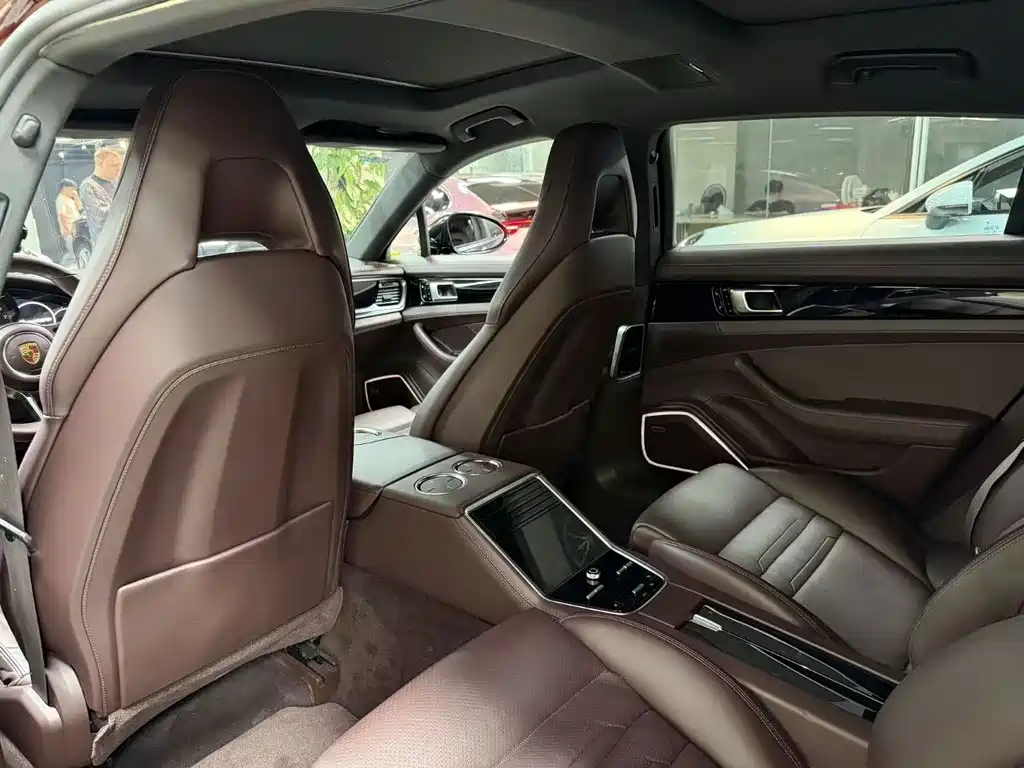 Porsche Panamera — миниатюра 5