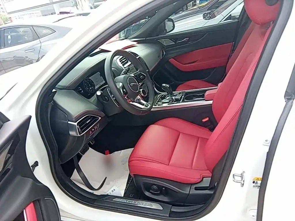 Jaguar XEL — миниатюра 16