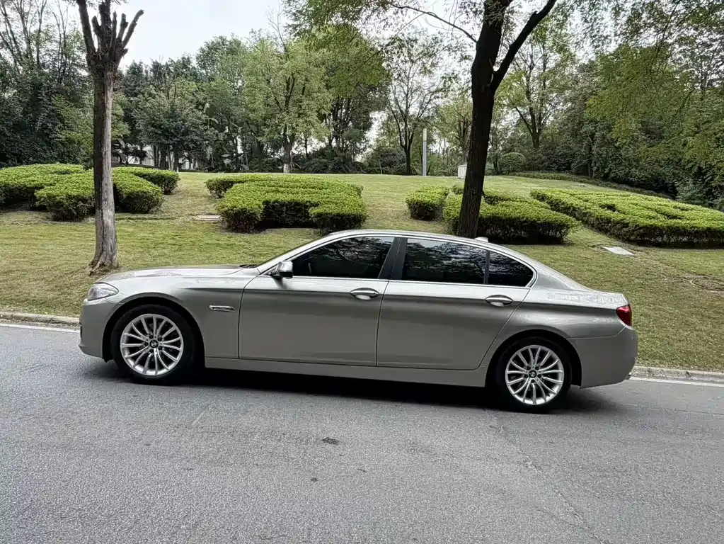 BMW 5 Series 5 2014 525Li Luxury