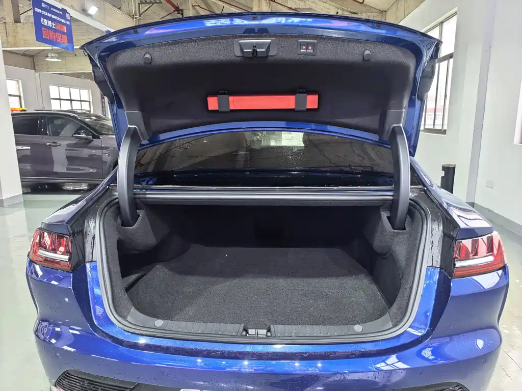 BYD Han — миниатюра 5