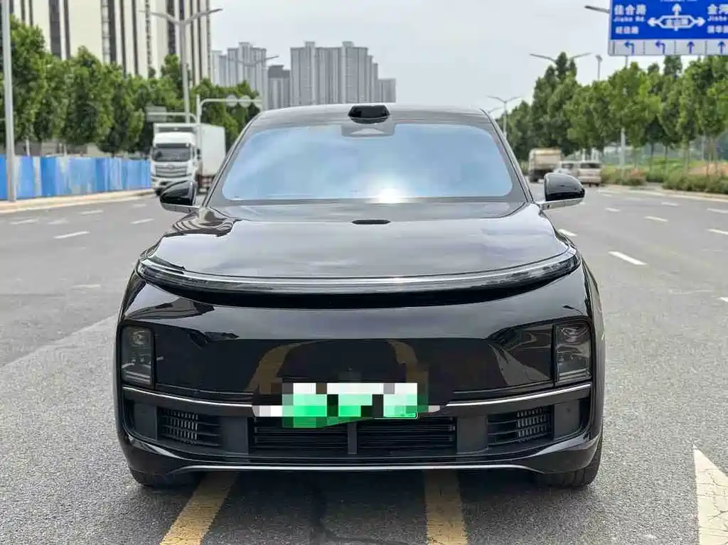 Li Auto Li L8 2024