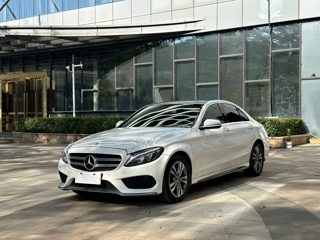 Mercedes-Benz C-Class 2018