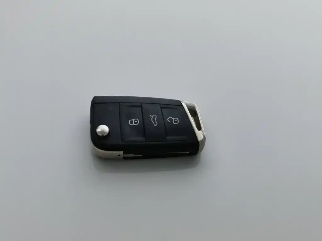 Volkswagen Tiguan L — миниатюра 19