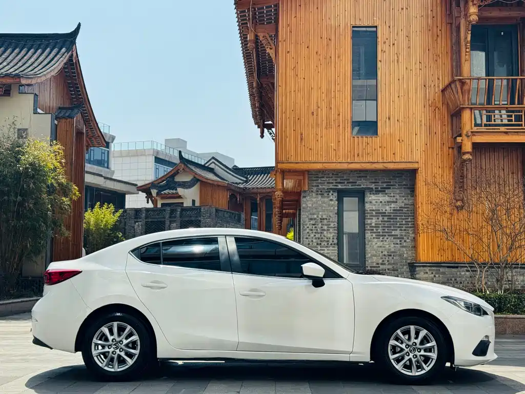 MAZDA 3 ANGKESAILA