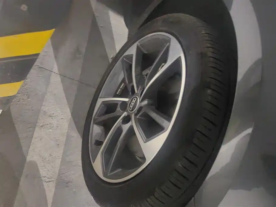 Audi A4L 2024 40 TFSI Fashion
