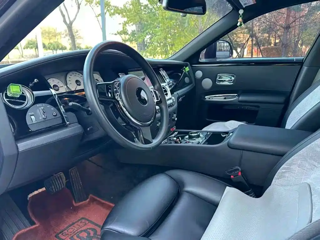 Rolls-Royce Ghost — миниатюра 9