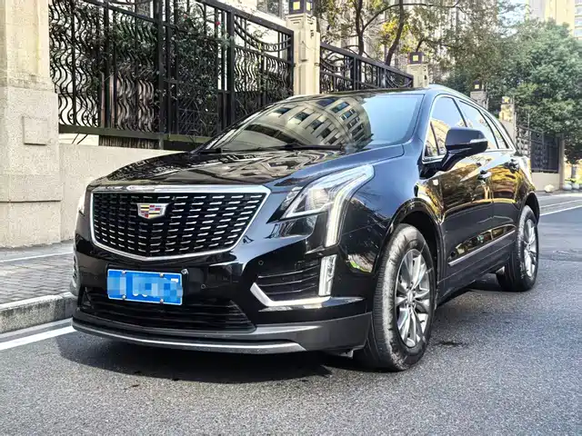 CADILLAC XT5