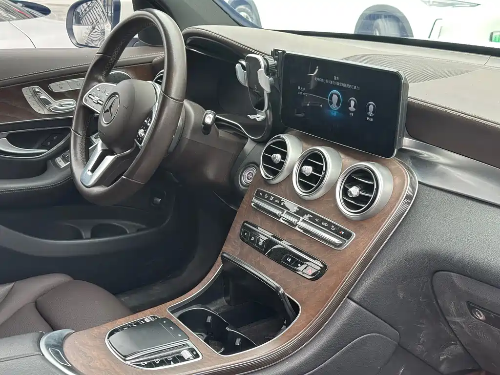 Mercedes-Benz GLC — миниатюра 10