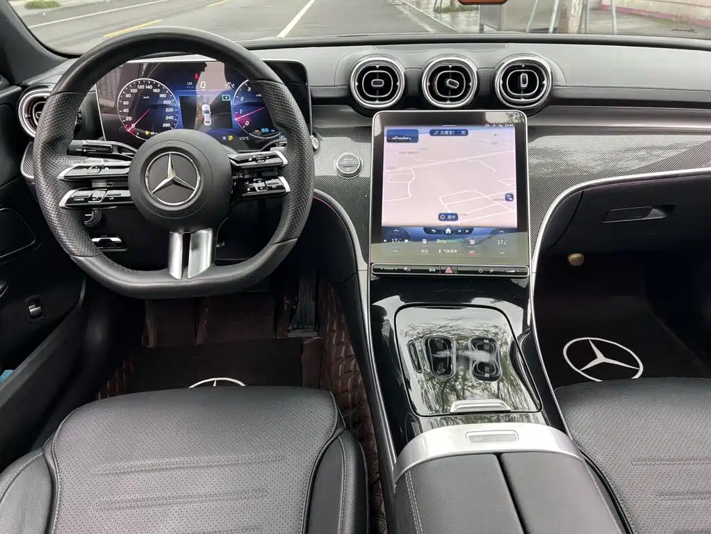 Mercedes-Benz C-Class — миниатюра 4