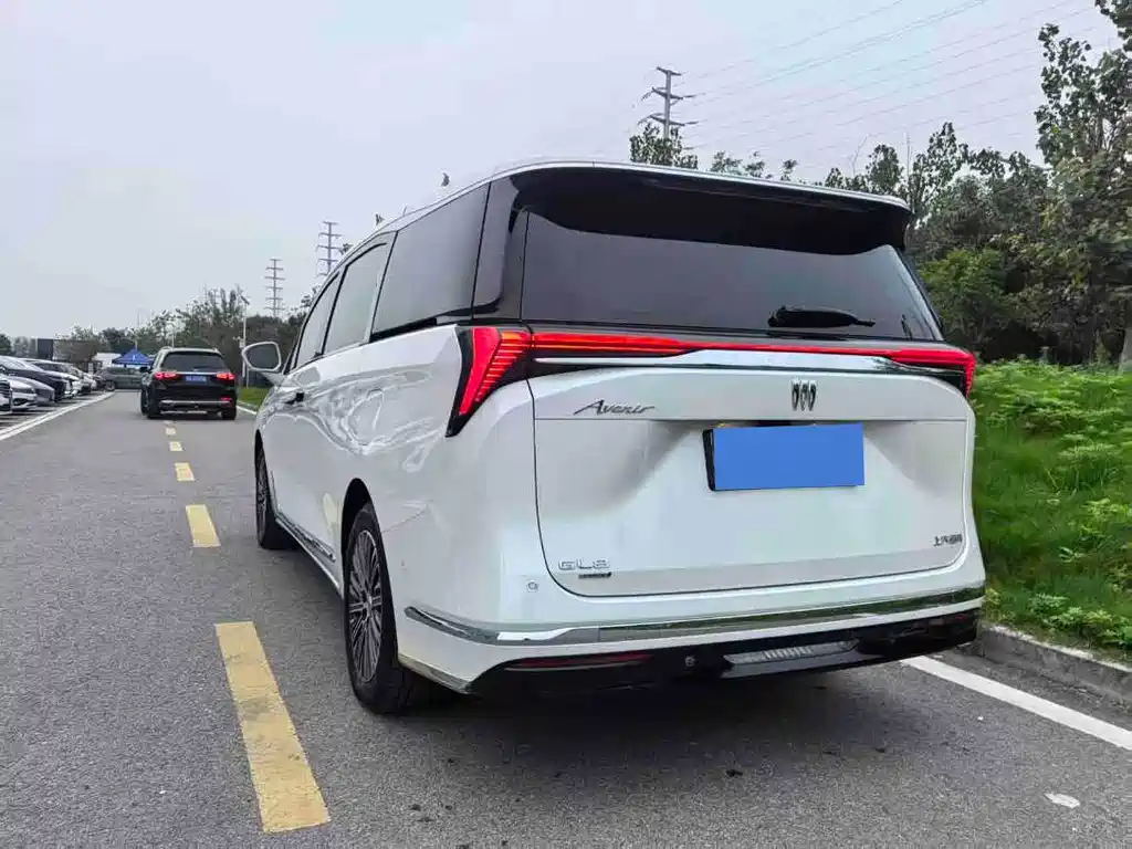 BUICK GL8 NEW ENERGY