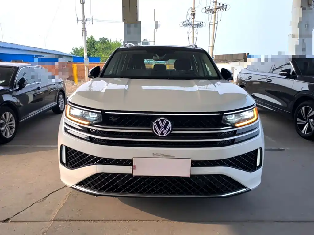 Volkswagen Tavendor 2023 380TSI R-Line