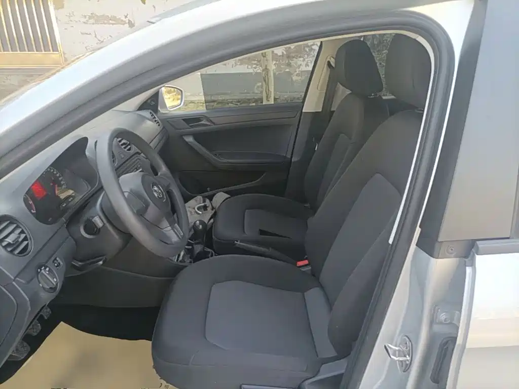Volkswagen Jetta — миниатюра 15