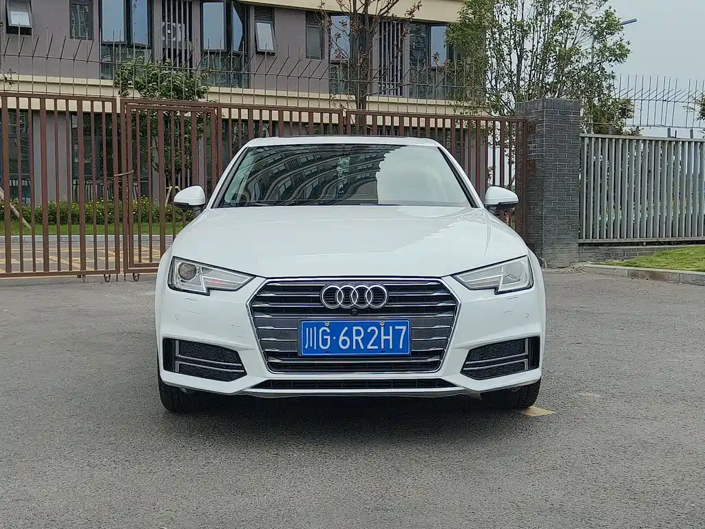 Audi A4L — миниатюра 2