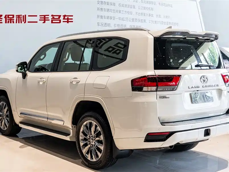 Toyota Land Cruiser LC300 2022 3.5T
