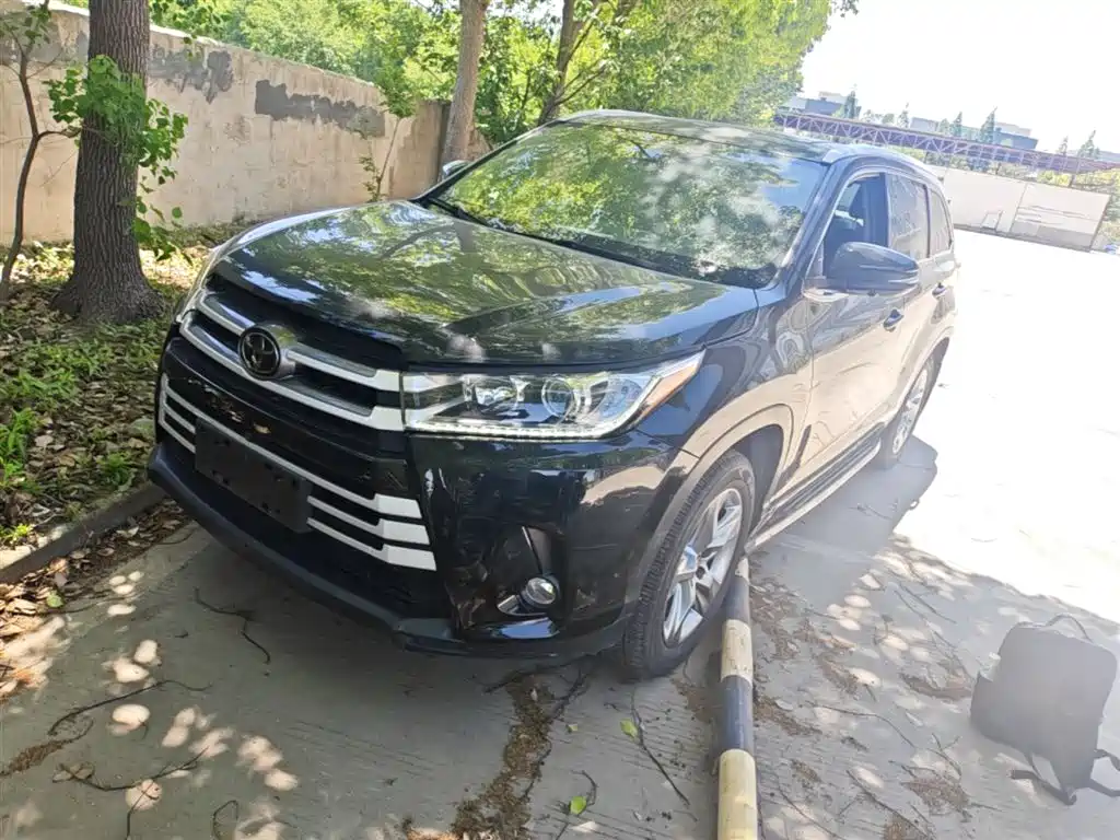 Toyota Highlander 2022