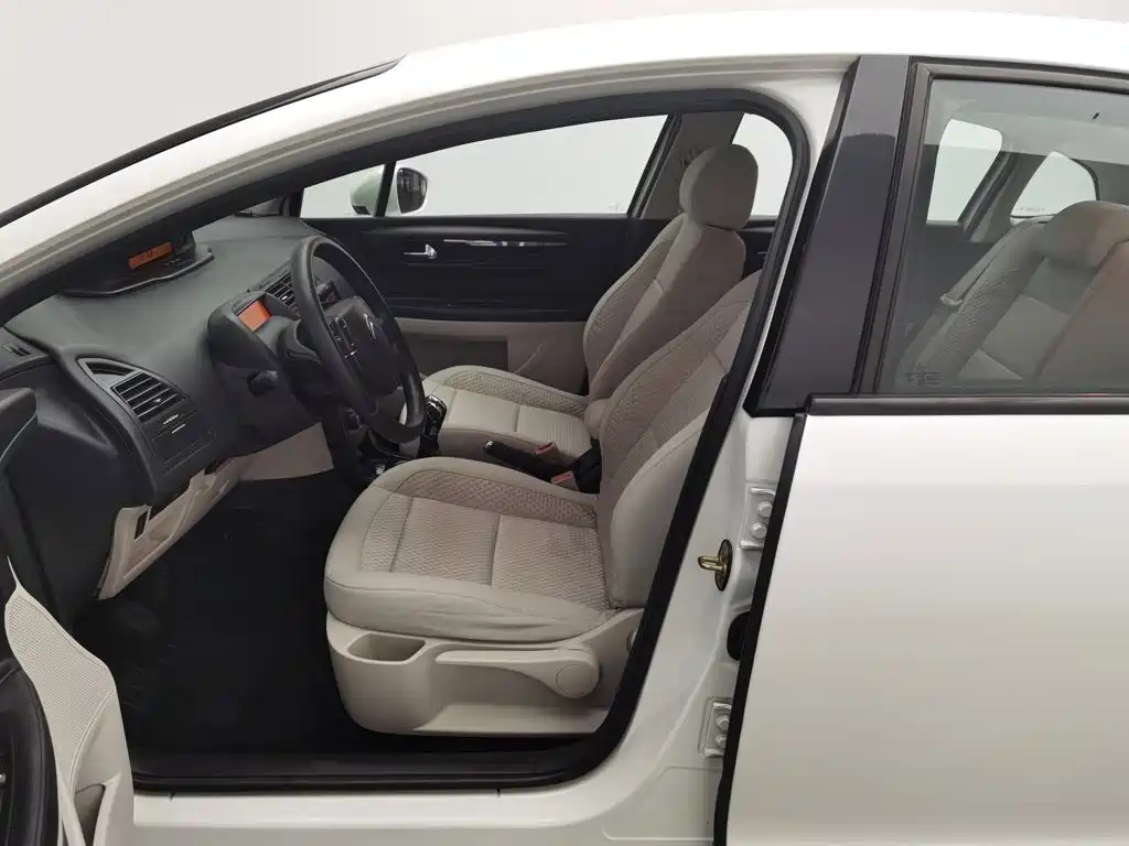 Citroen C-Quatre — миниатюра 10