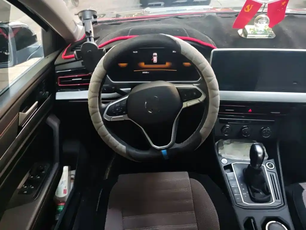 Volkswagen Lavida — миниатюра 3